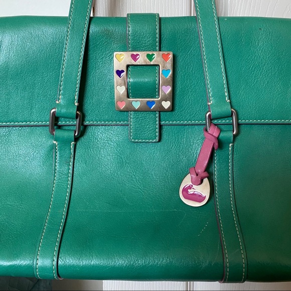 Dooney and Bourke heart buckle bag - Picture 4 of 16
